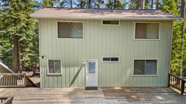 6121 Salmon Way, Pollock Pines, CA 95726