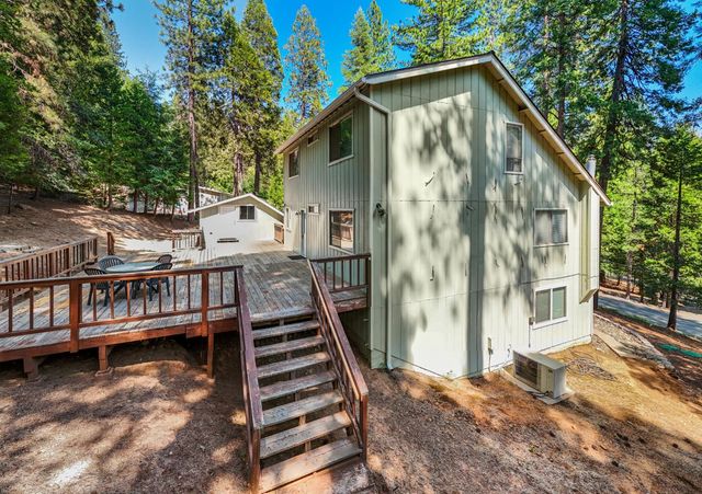 6121 Salmon Way, Pollock Pines, CA 95726