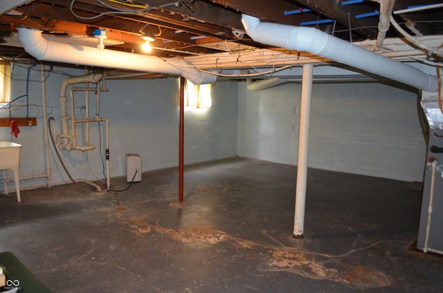 1303 E Castle Avenue, Indianapolis, IN 46227