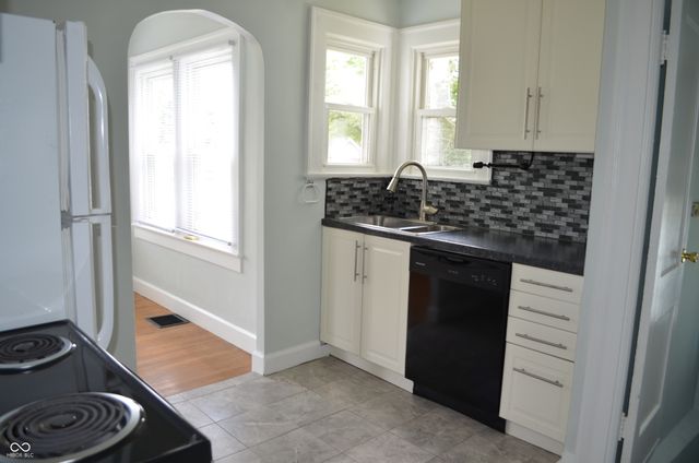 1303 E Castle Avenue, Indianapolis, IN 46227