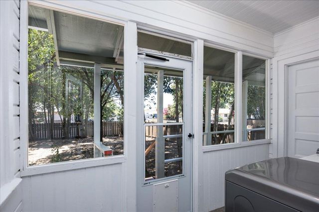 3200 San Carlos Way, Sacramento, CA 95817