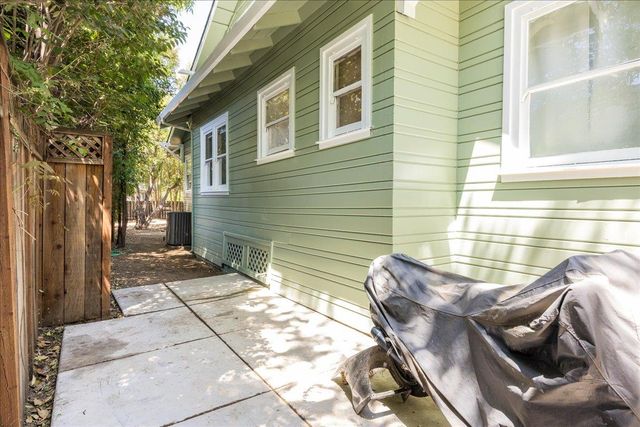 3200 San Carlos Way, Sacramento, CA 95817