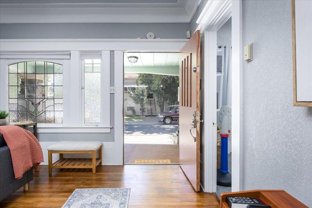 3200 San Carlos Way, Sacramento, CA 95817