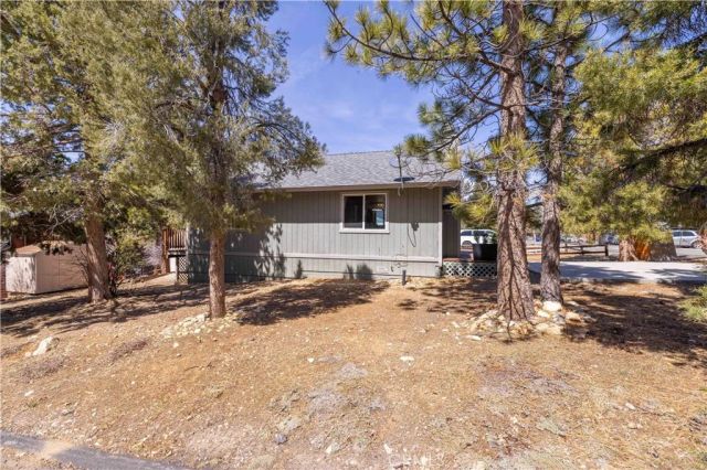 196 Sunset Lane, Sugarloaf, CA 92386