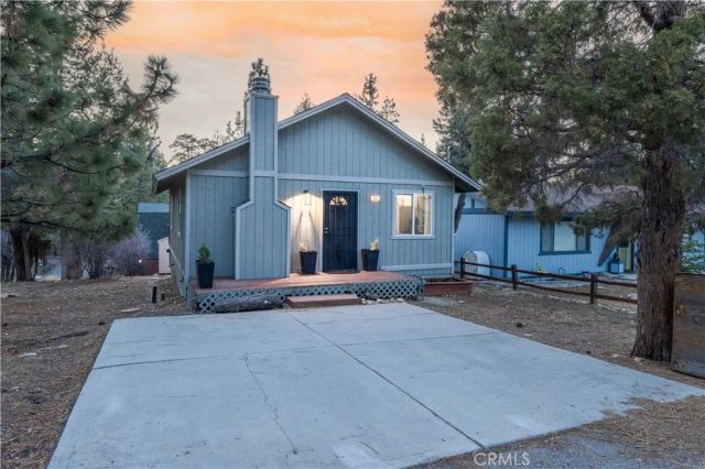 196 Sunset Lane, Sugarloaf, CA 92386