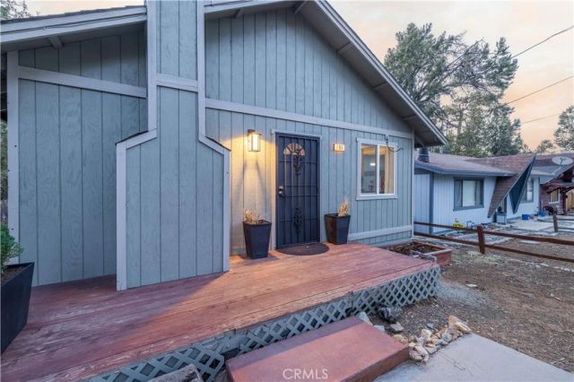 196 Sunset Lane, Sugarloaf, CA 92386
