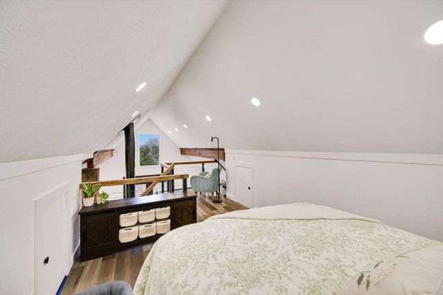 21112 Brewer LN, Lago Vista, TX 78645