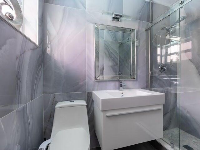 253 Davis Road, Palm Springs, FL 33461