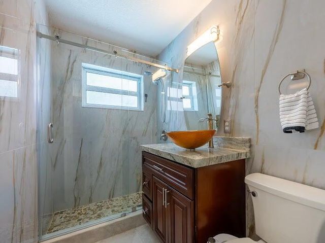 253 Davis Road, Palm Springs, FL 33461