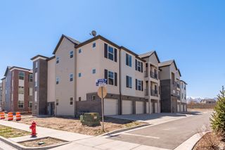 4715 W DEARING LN #LL203, Riverton, UT 84096