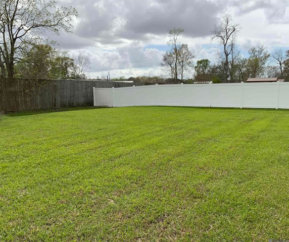 39103 Cajun Bayou Ave, Gonzales, LA 70737