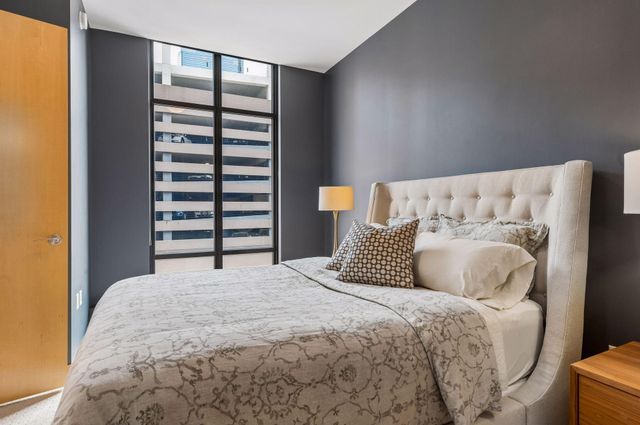 201 S 11th Street 430, Minneapolis, MN 55403