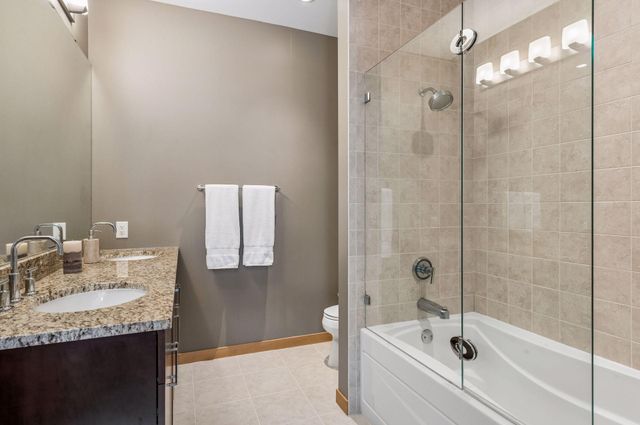 201 S 11th Street 430, Minneapolis, MN 55403