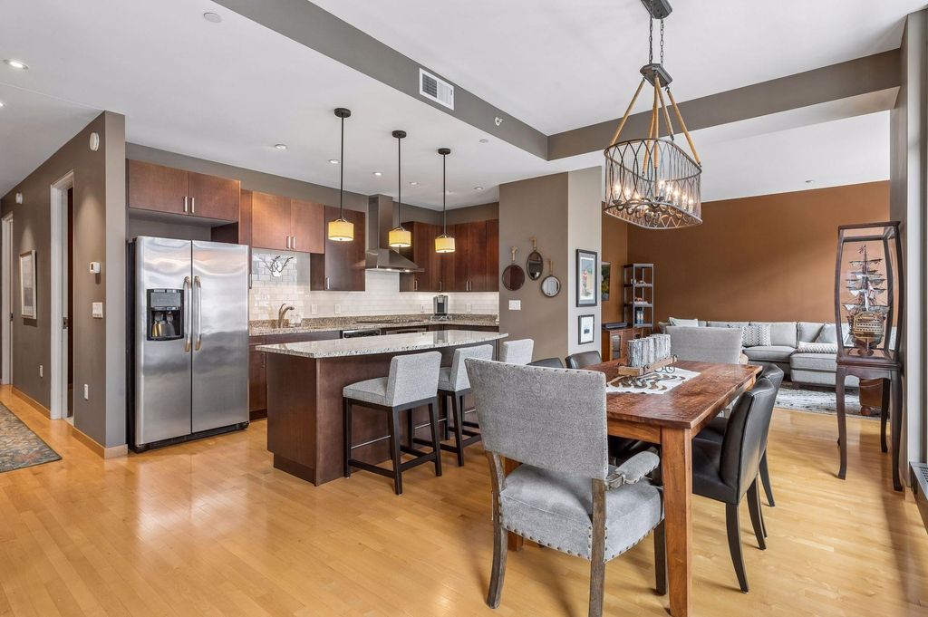 201 S 11th Street 430, Minneapolis, MN 55403