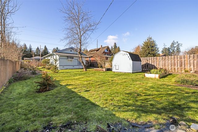 1107 W 16th Street, Port Angeles, WA 98363
