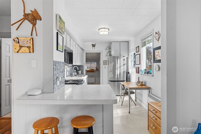 1107 W 16th Street, Port Angeles, WA 98363