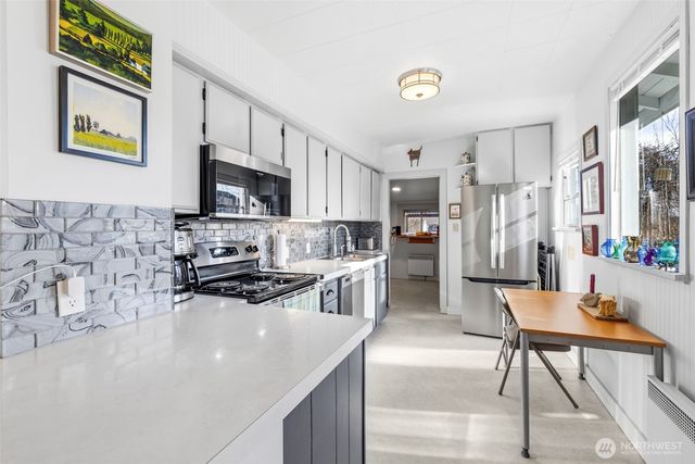 1107 W 16th Street, Port Angeles, WA 98363