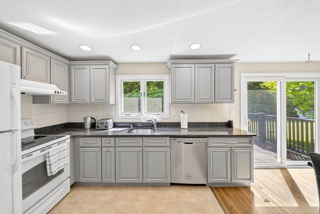31 Elm Street, Acton, MA 01720