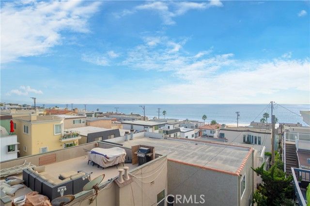 214 El Porto Street, Manhattan Beach, CA 90266
