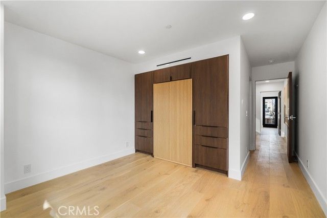 214 El Porto Street, Manhattan Beach, CA 90266