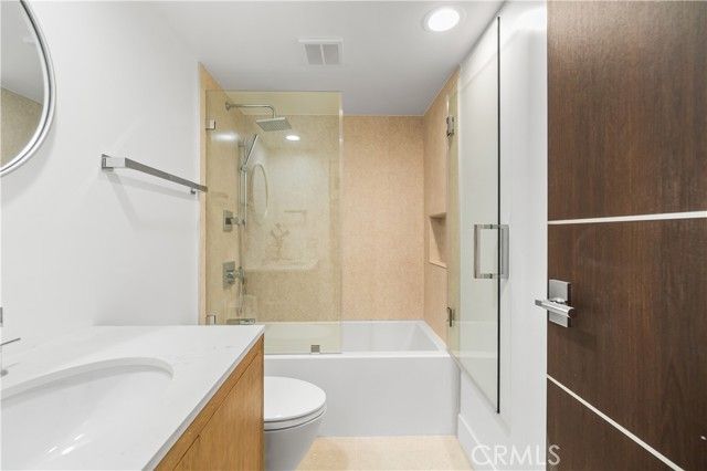 214 El Porto Street, Manhattan Beach, CA 90266