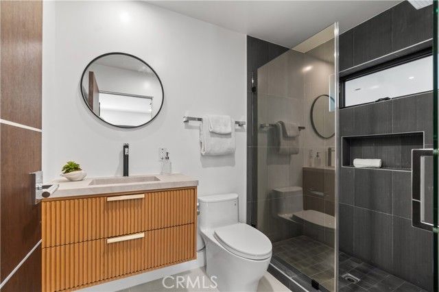 214 El Porto Street, Manhattan Beach, CA 90266