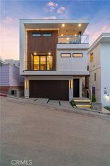 214 El Porto Street, Manhattan Beach, CA 90266