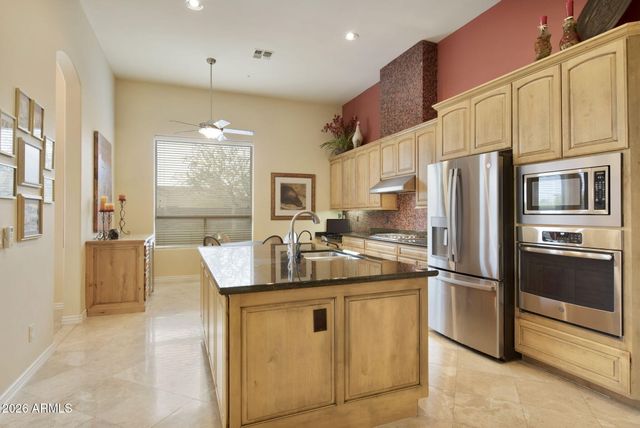 9439 E CAVALRY Drive, Scottsdale, AZ 85262