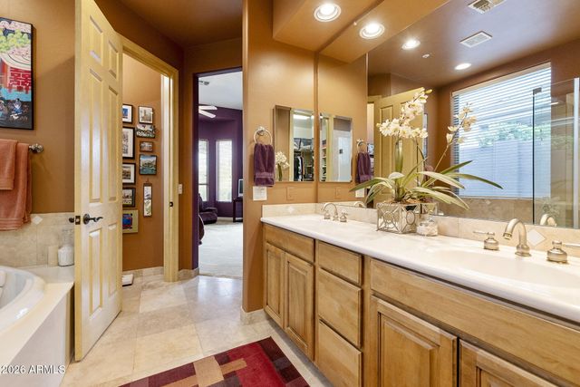 9439 E CAVALRY Drive, Scottsdale, AZ 85262