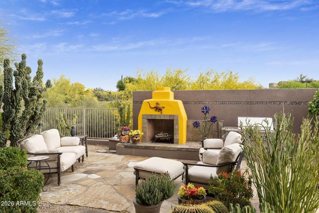 9439 E CAVALRY Drive, Scottsdale, AZ 85262