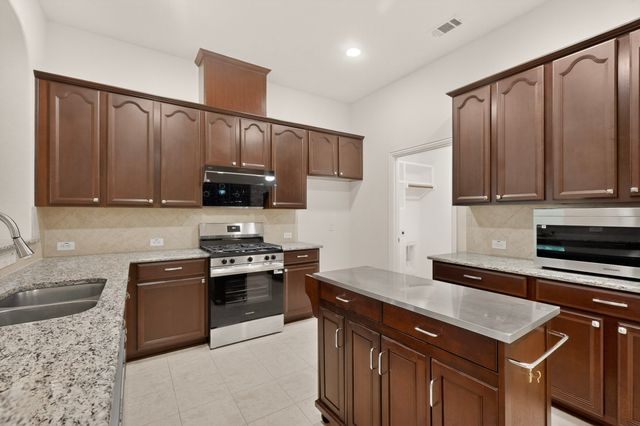 412 James Herndon Trail, Mckinney, TX 75071