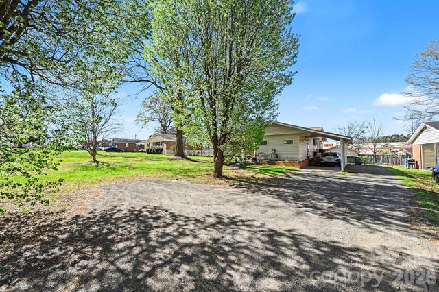 1107 Crestfield Drive, Lancaster, SC 29720