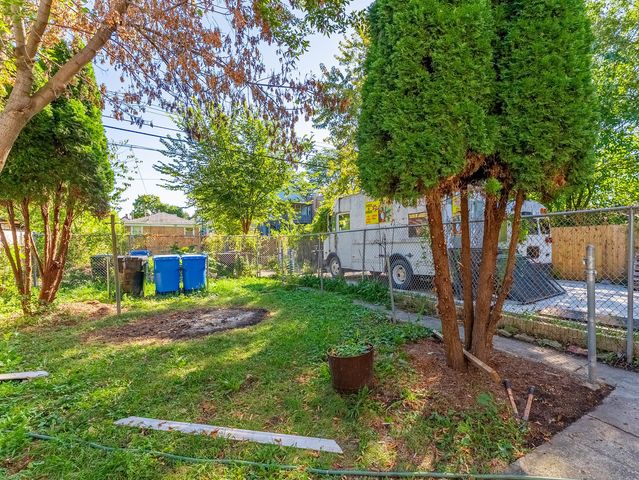 7041 S Throop Street, Chicago, IL 60636