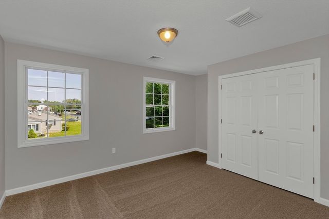 63 Hope St, Springfield, MA 01119