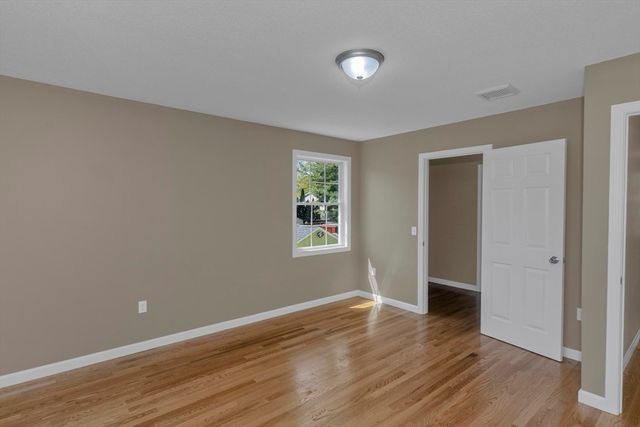 63 Hope St, Springfield, MA 01119