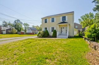 63 Hope St, Springfield, MA 01119