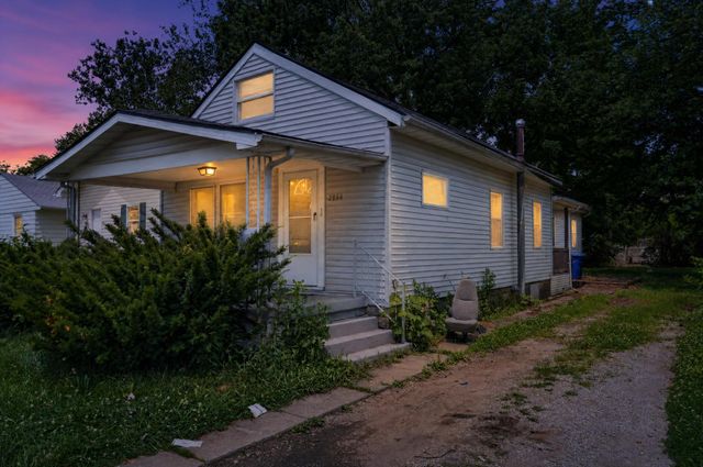 2864 E 9th Avenue, Columbus, OH 43219
