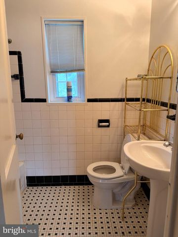 4811 YUMA ST NW, Washington, DC 20016