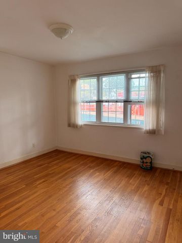 4811 YUMA ST NW, Washington, DC 20016