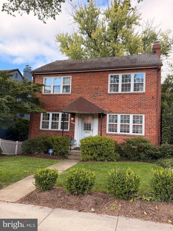 4811 YUMA ST NW, Washington, DC 20016