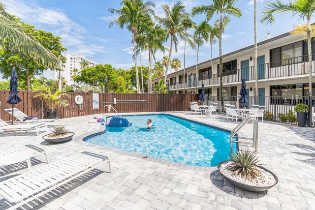 1901 N Andrews Avenue 214, Wilton Manors, FL 33311