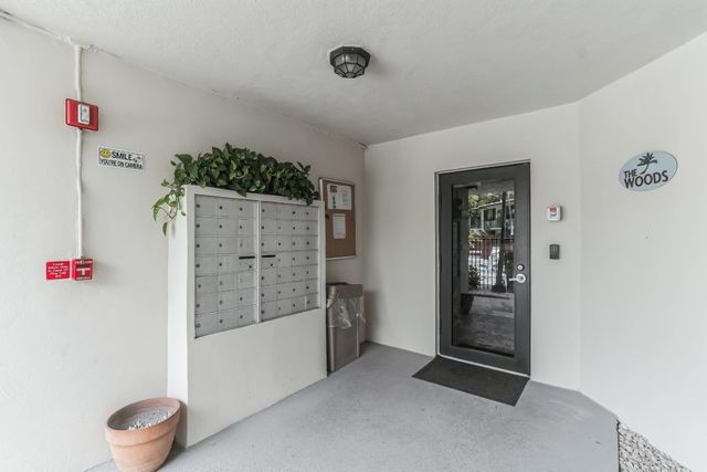 1901 N Andrews Avenue 214, Wilton Manors, FL 33311