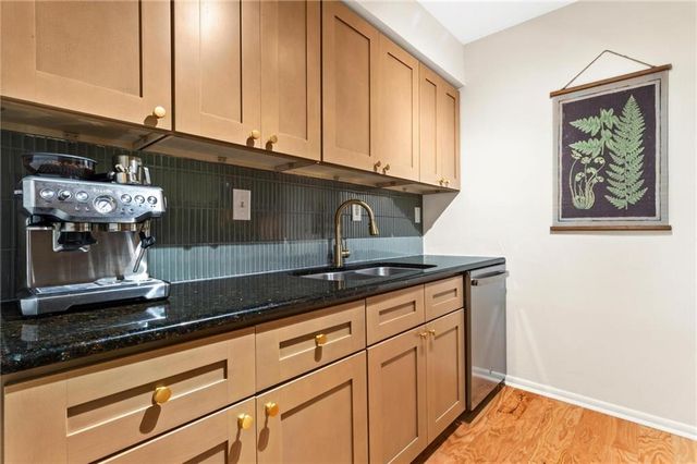 1150 Collier NW Road A10, Atlanta, GA 30318