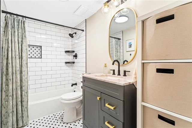 1150 Collier NW Road A10, Atlanta, GA 30318