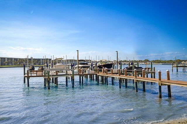 19950 S Beach Rd Road 4, Tequesta, FL 33469