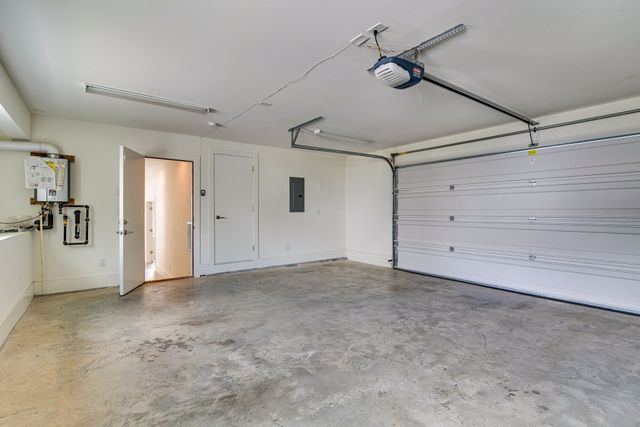 800 13th Ave, S, Nashville, TN 37203