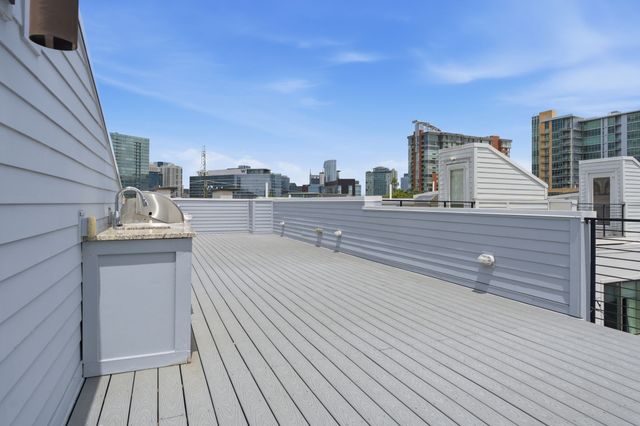 800 13th Ave, S, Nashville, TN 37203