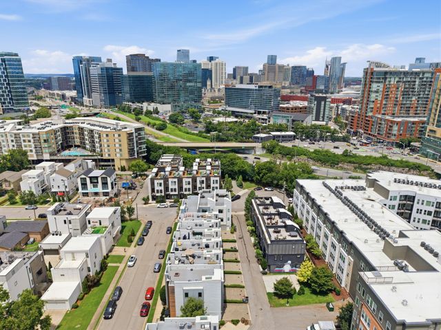800 13th Ave, S, Nashville, TN 37203