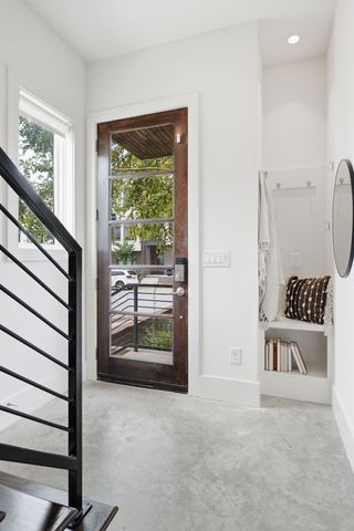 800 13th Ave, S, Nashville, TN 37203