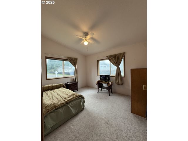 15619 Ne CAPLES Rd 72, Brush Prairie, WA 98606